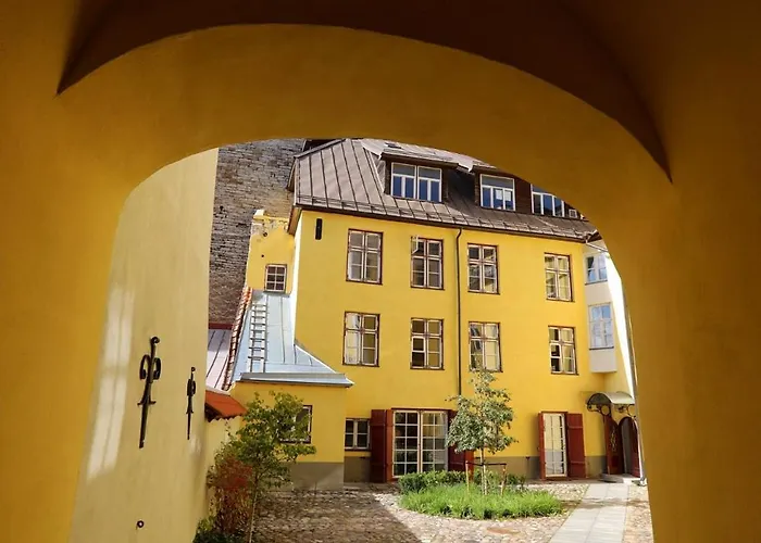 Toompea Castle * Tallin